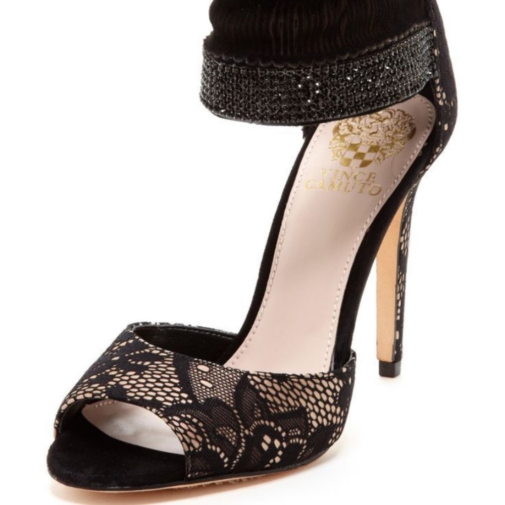 Vince Camuto Lissa Lace Heel 8M